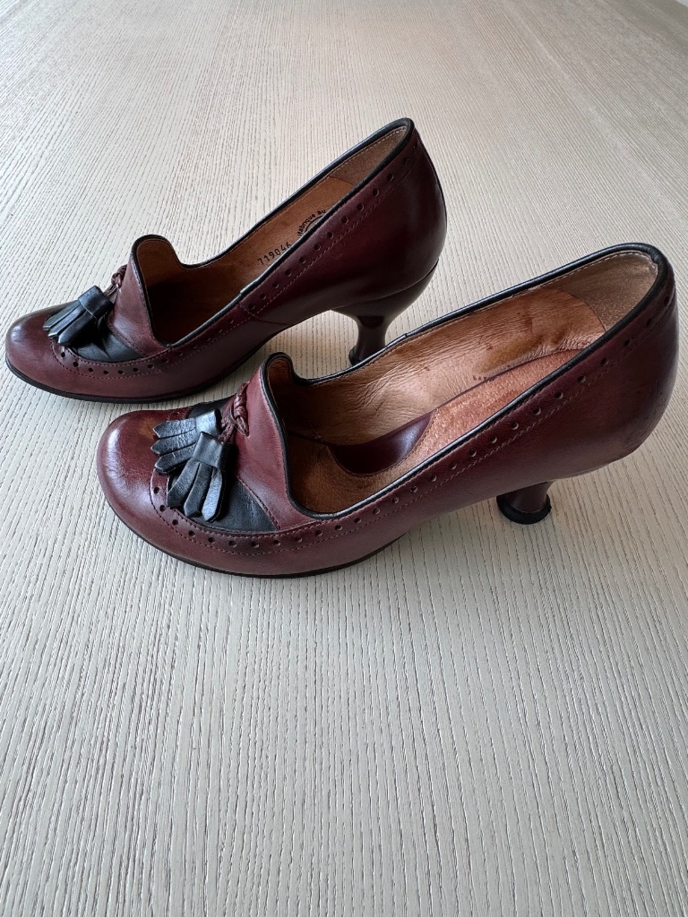 John Fluevog Two-Tone Brown and Black Tassel Heels size 7